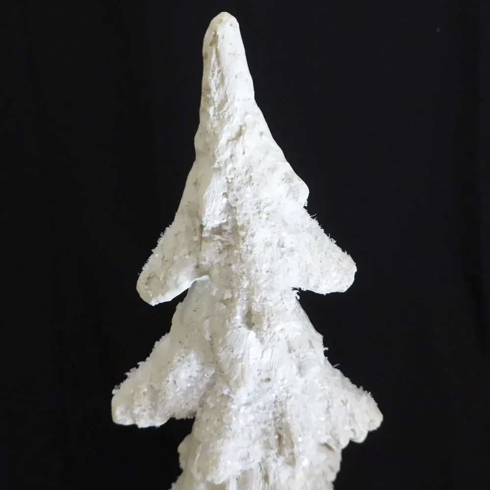 NEW 18” SNOW COVERED CHRISTMAS WINTER FOREST PINE TREE RESIN DECORATION - Picture 4 of 10